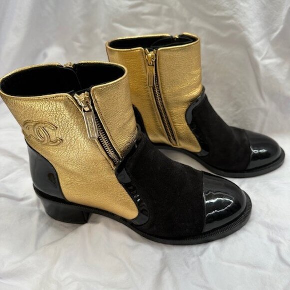 Chanel Interlocking CC Logo Size 38 Botties - Picture 1 of 6